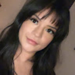 Meet your Posher, Dafne